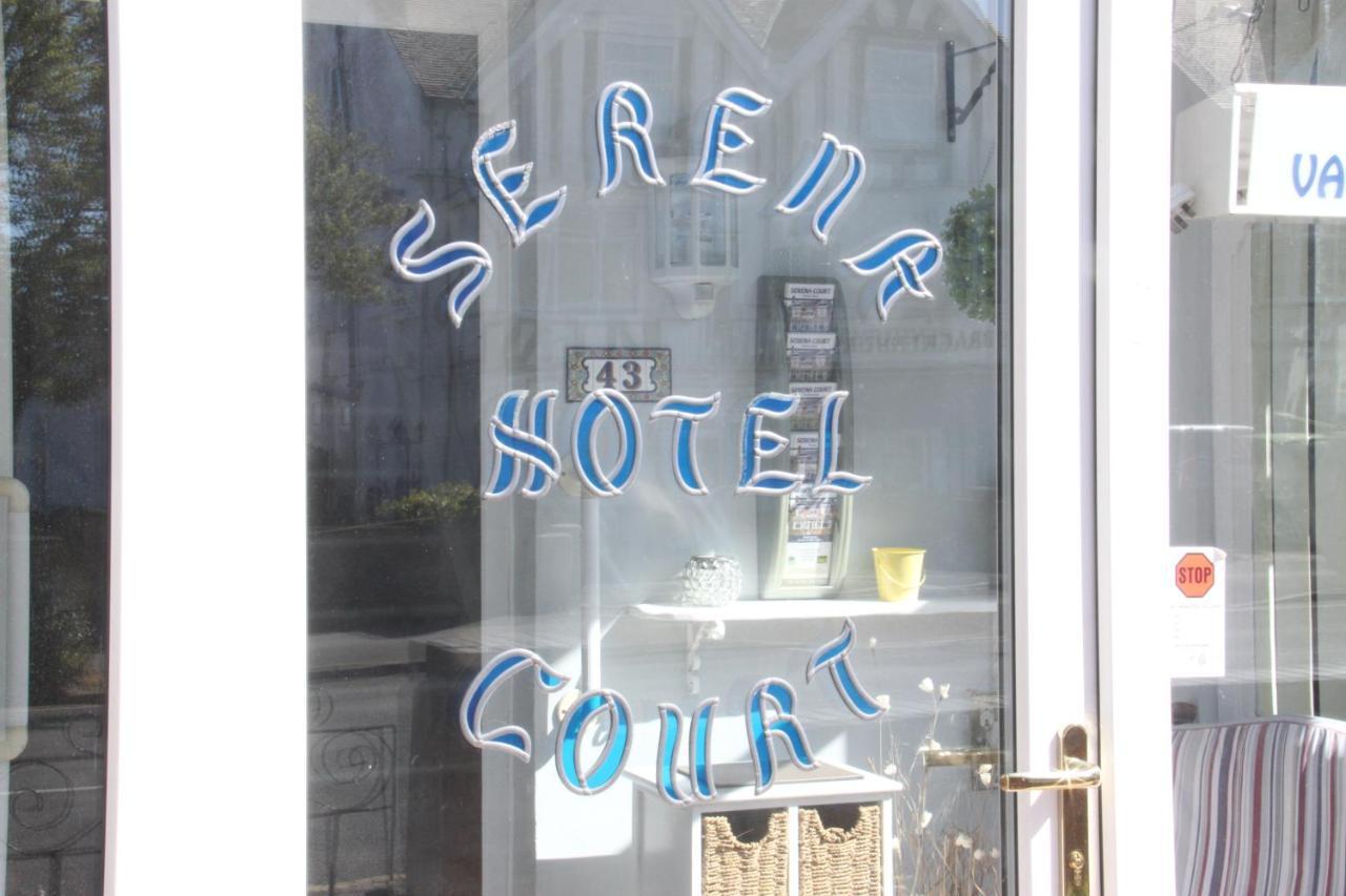 Serena Court Гостевой дом 3*