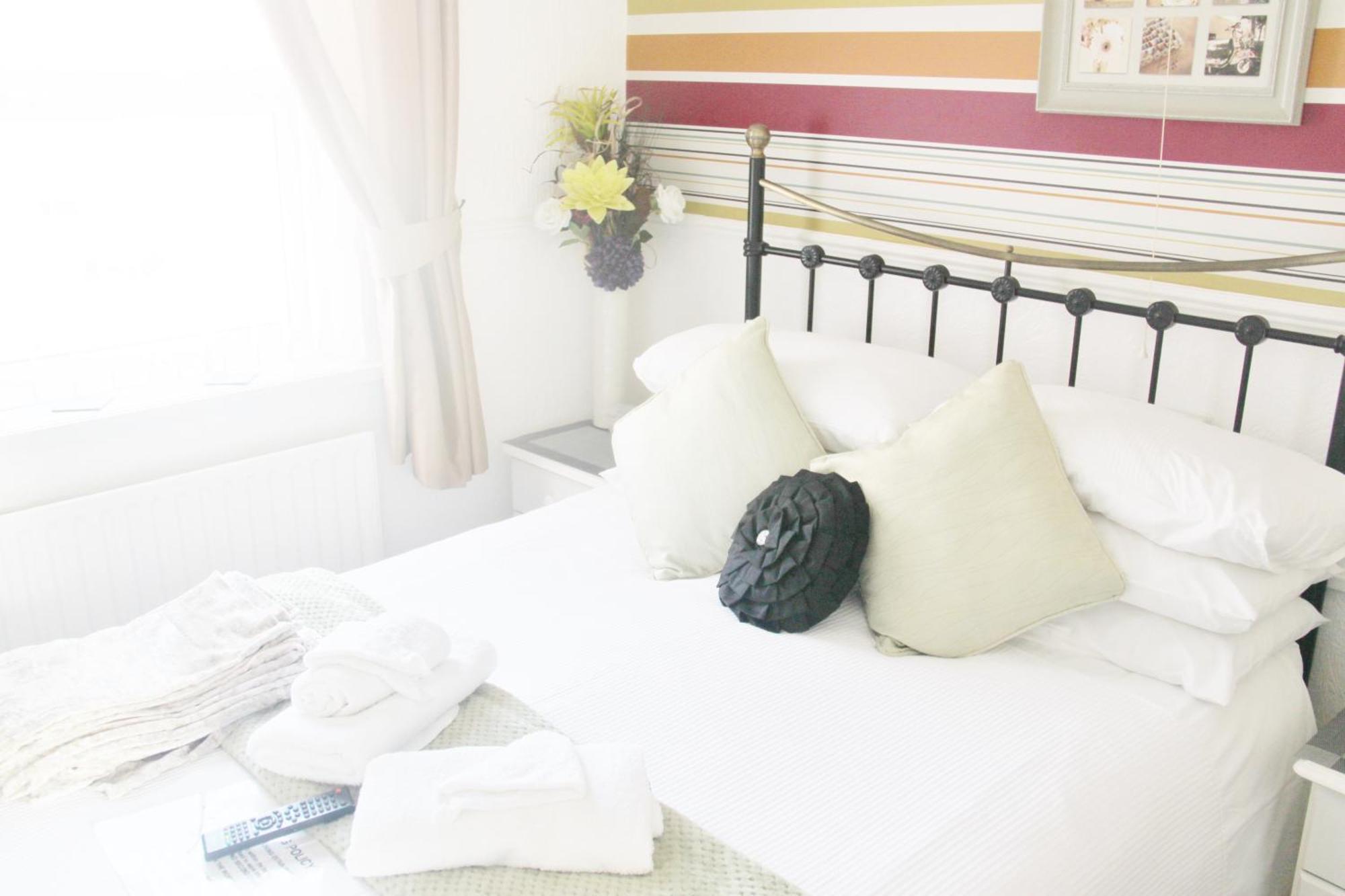 Гостевой дом Serena Court 3*